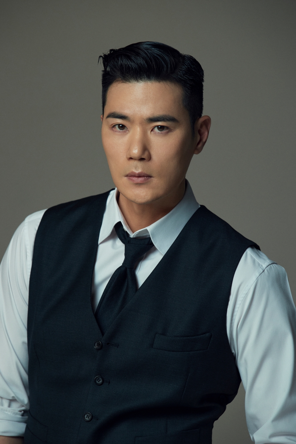 배우 김강우, 새 드라마 '원더풀월드(가제)' 출연...현직 앵커 '강수호' 役으로 김남주와 부부 호흡 맞춘다!
