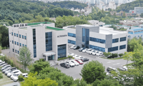 알테오젠, ALT-B4 유럽 특허 허여...SC 플랫폼 글로벌 독점권 강화 - 뉴스 썸네일 이미지